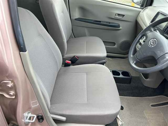 DAIHATSU MIRA E S 2013