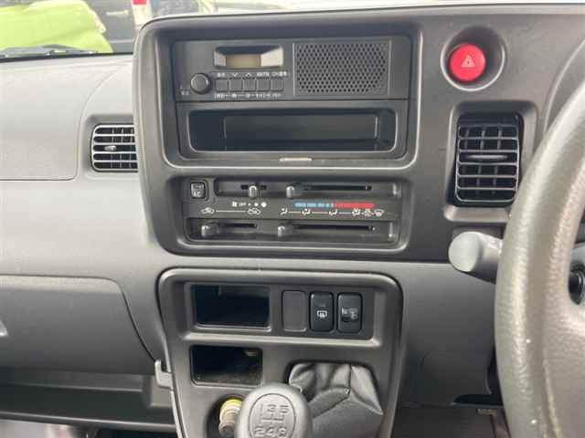 DAIHATSU HIJET VAN 2015