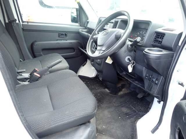DAIHATSU HIJET VAN 2019