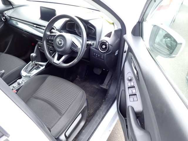 MAZDA DEMIO 2018