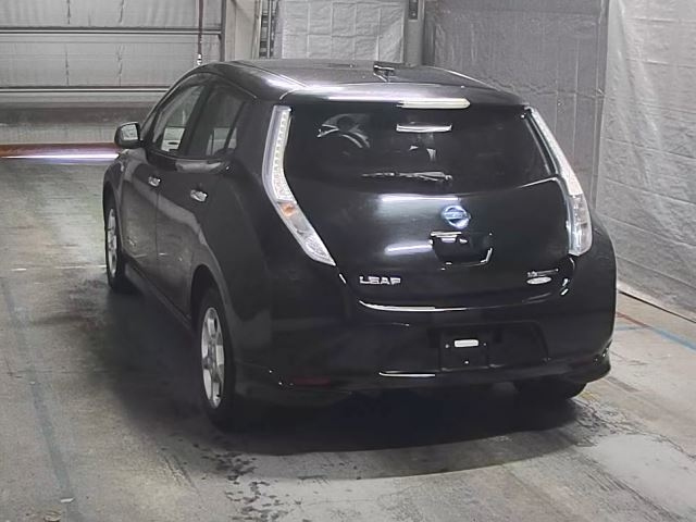 NISSAN LEAF 2012