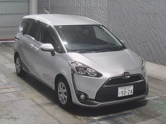 TOYOTA SIENTA 2017