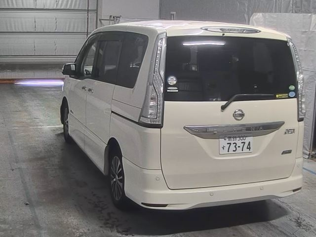 NISSAN SERENA 2015