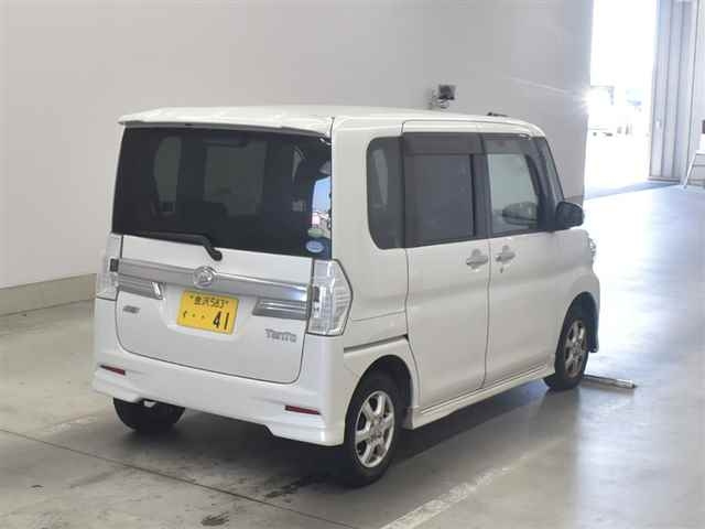 DAIHATSU TANTO 2013