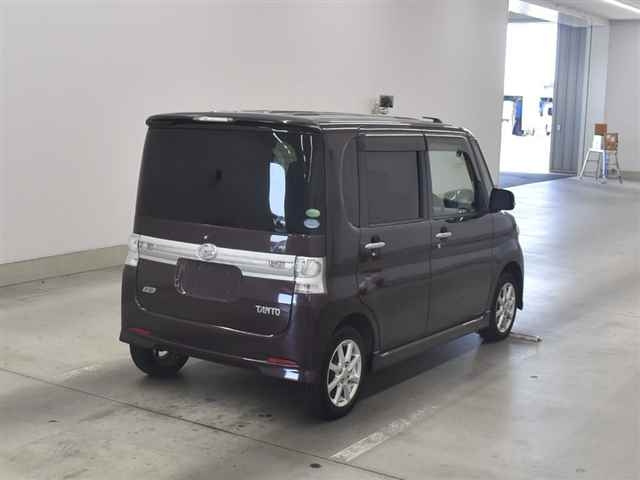 DAIHATSU TANTO 2013