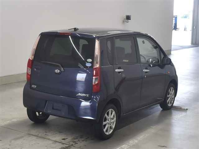 DAIHATSU MOVE 2011