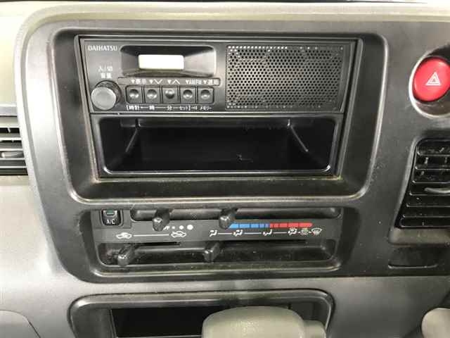 DAIHATSU HIJET VAN 2009