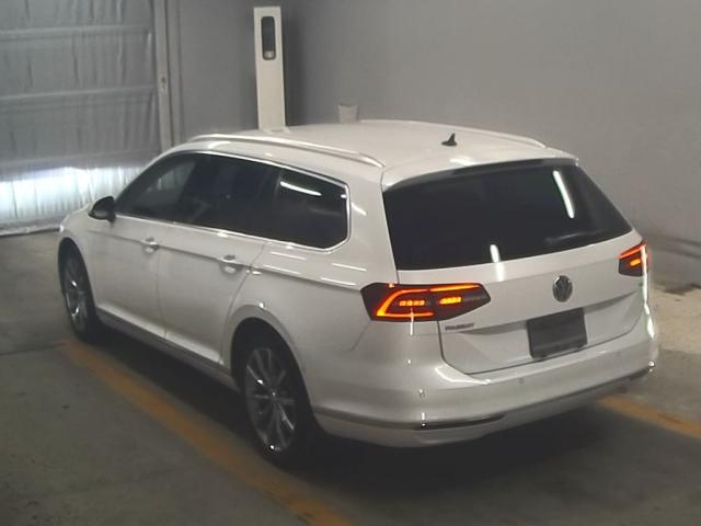 VOLKSWAGEN PASSAT VARIANT 2018