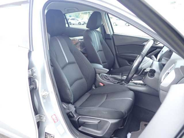MAZDA AXELA 2017