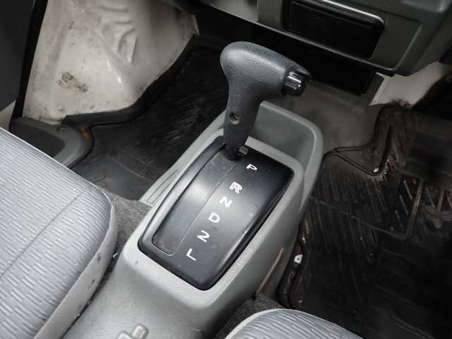 MITSUBISHI MINICAB TRUCK 2013