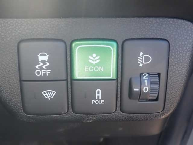 HONDA FIT SHUTTLE 2013