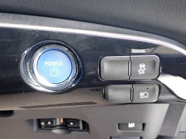 TOYOTA PRIUS 2017
