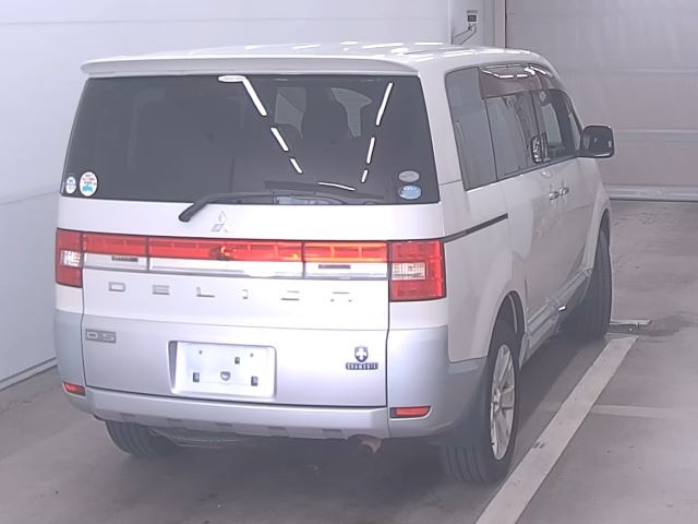 MITSUBISHI DELICA D5 2008