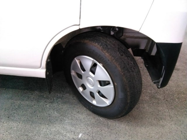 DAIHATSU HIJET VAN 2019