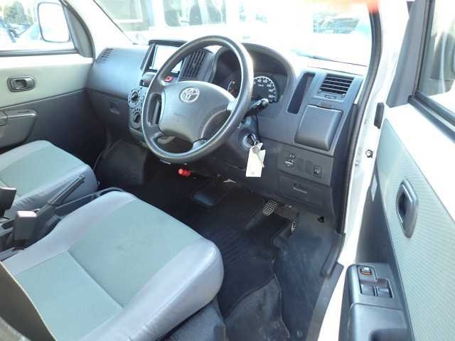 TOYOTA LITE ACE VAN 2017