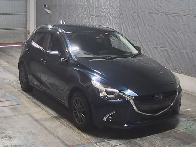 MAZDA DEMIO 2017
