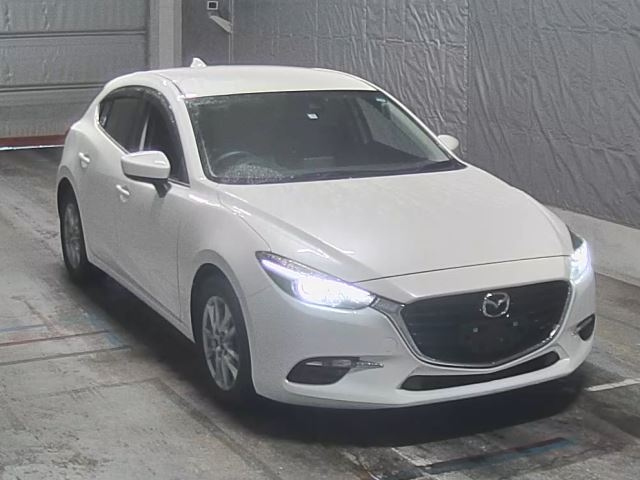 MAZDA AXELA 2017