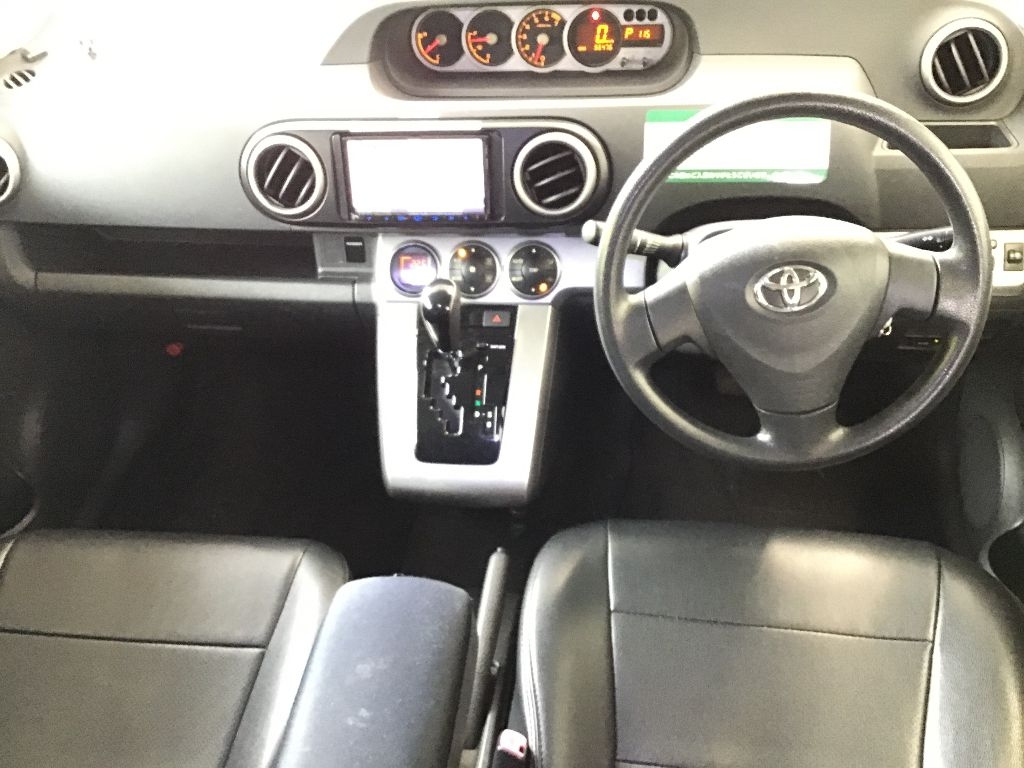 TOYOTA COROLLA RUMION 2011