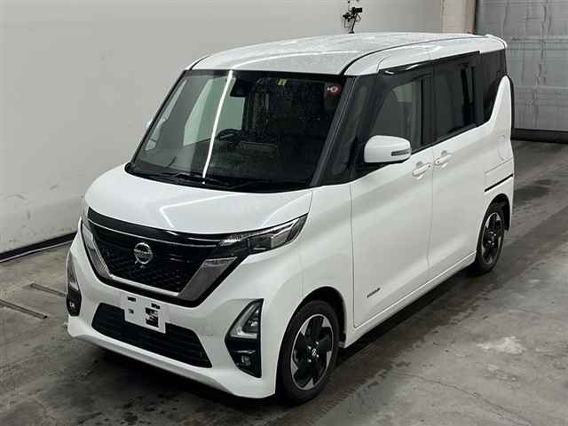 NISSAN ROOX 2021