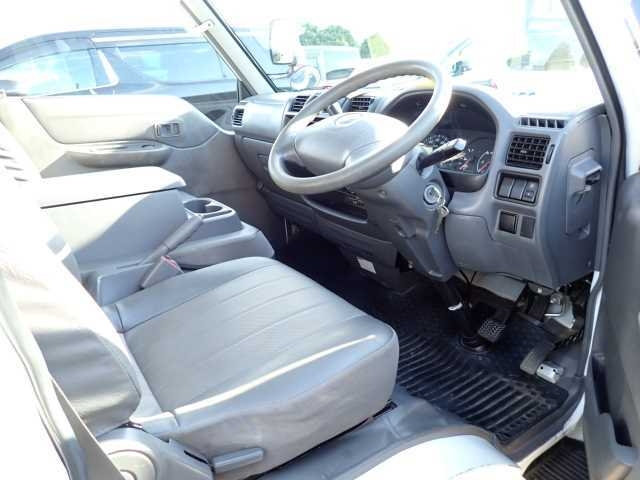 MAZDA BONGO VAN 2011