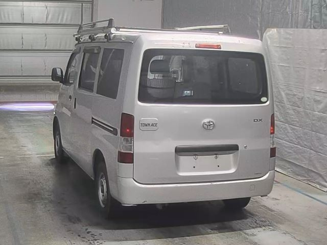 TOYOTA TOWN ACE VAN 2013