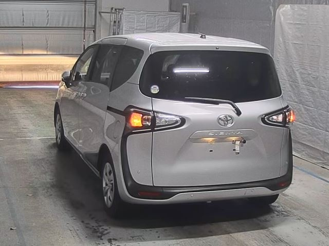 TOYOTA SIENTA 2022