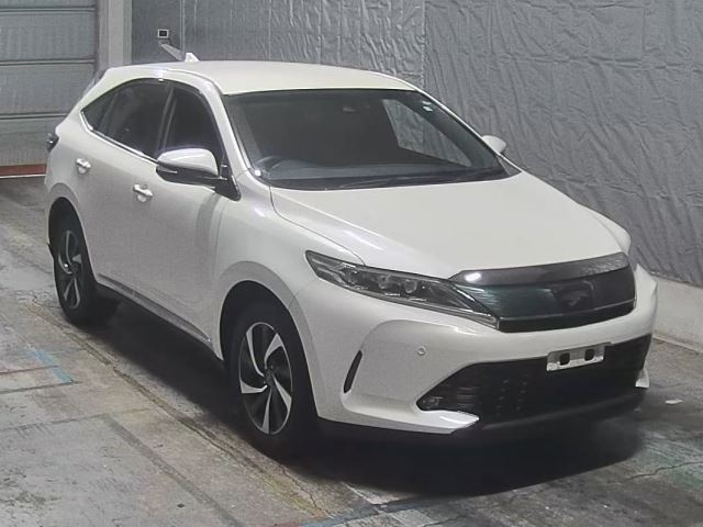TOYOTA HARRIER 2018