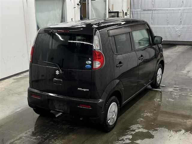 SUZUKI MRWAGON 2011