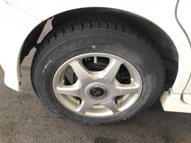 NISSAN ROOX 2011