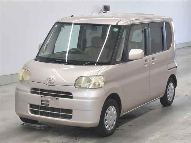 DAIHATSU TANTO 2009