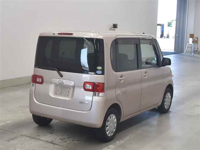DAIHATSU TANTO 2009