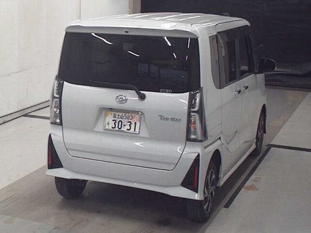DAIHATSU TANTO 2023
