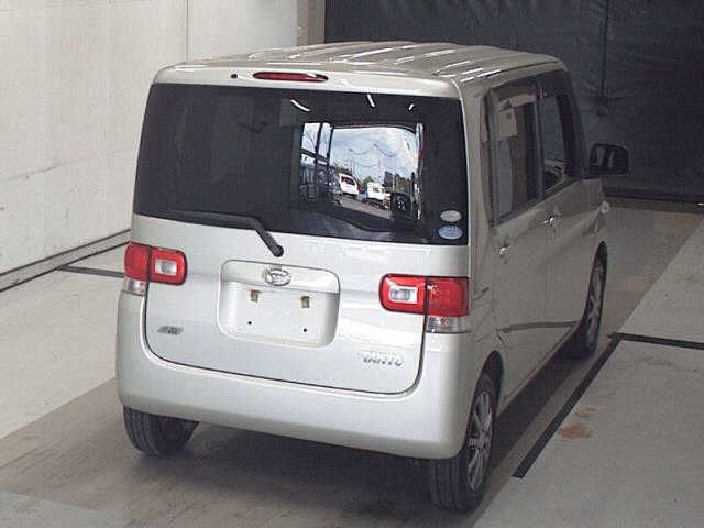 DAIHATSU TANTO 2012