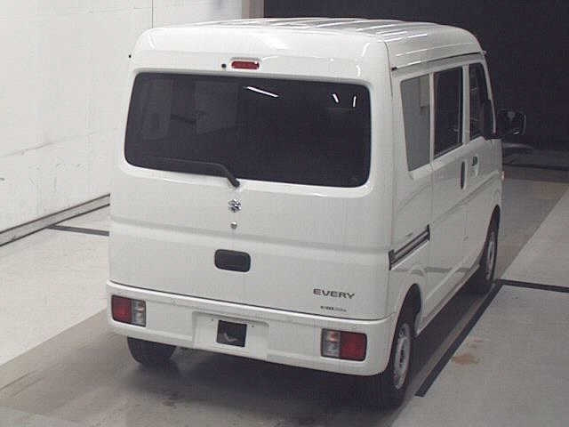 SUZUKI EVERY 2022