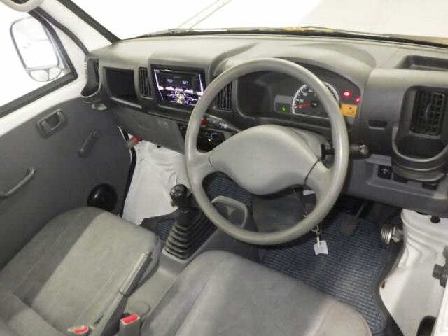 MITSUBISHI MINICAB TRUCK 2010