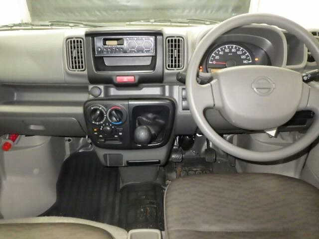NISSAN CLIPPER VAN 2017