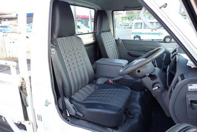 MAZDA BONGO 2017