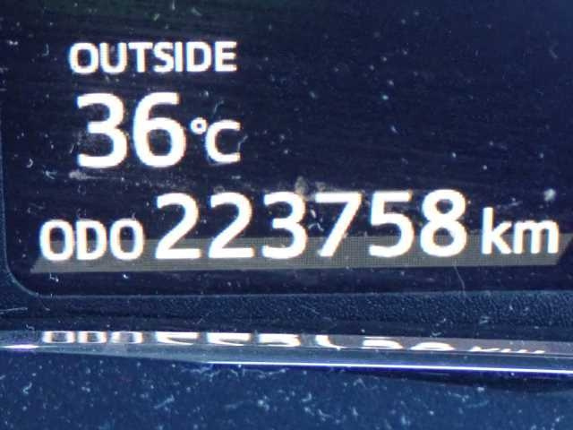 TOYOTA COROLLA FIELDER 2015