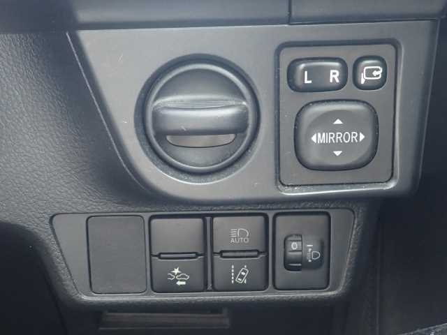 TOYOTA COROLLA AXIO 2017