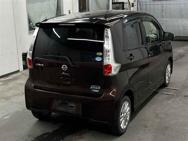 NISSAN DAYZ 2015