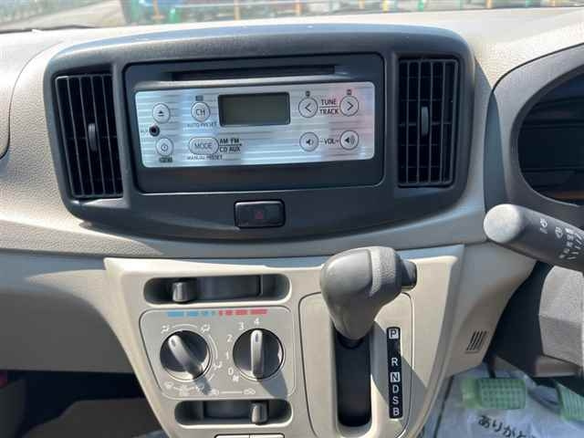 DAIHATSU MIRA E S 2012