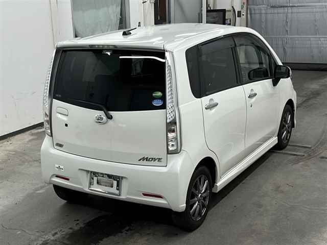 DAIHATSU MOVE 2014