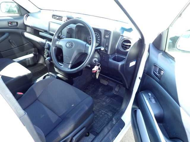 TOYOTA PROBOX 2017
