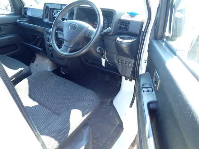 DAIHATSU HIJET VAN 2021