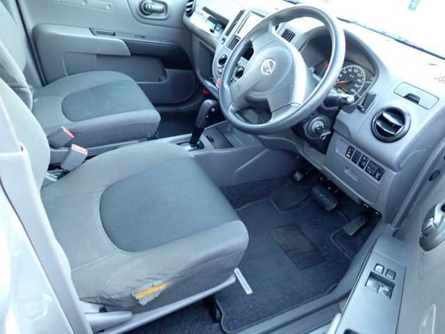 NISSAN AD 2012