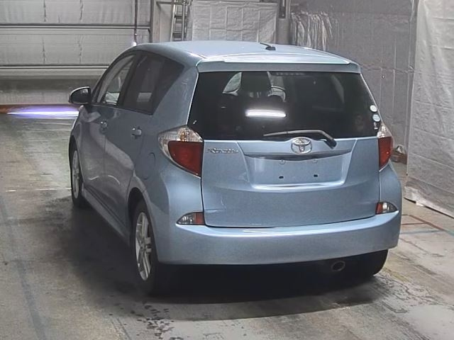 TOYOTA RACTIS 2011