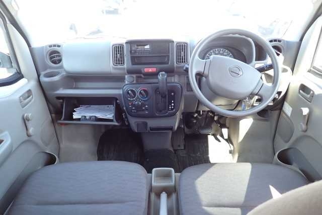 NISSAN CLIPPER VAN 2017