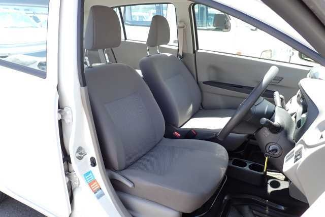 DAIHATSU MIRA E S 2015