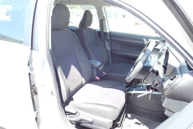TOYOTA COROLLA FIELDER 2017