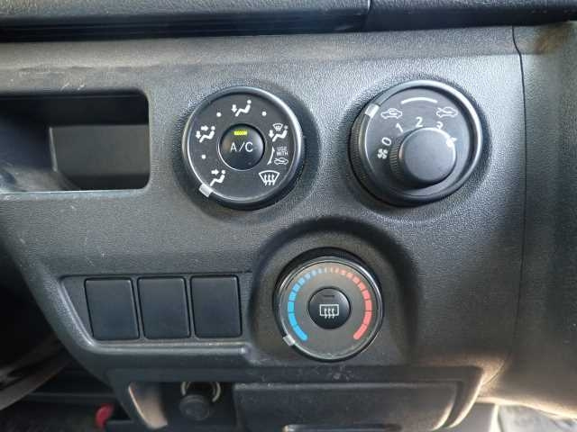 TOYOTA REGIUS ACE VAN 2014